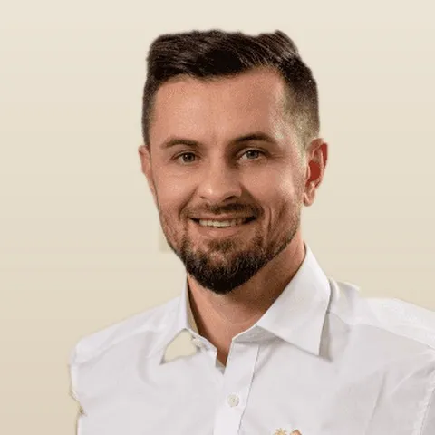 Mitglied des Bali-Immobilien-Teams 8