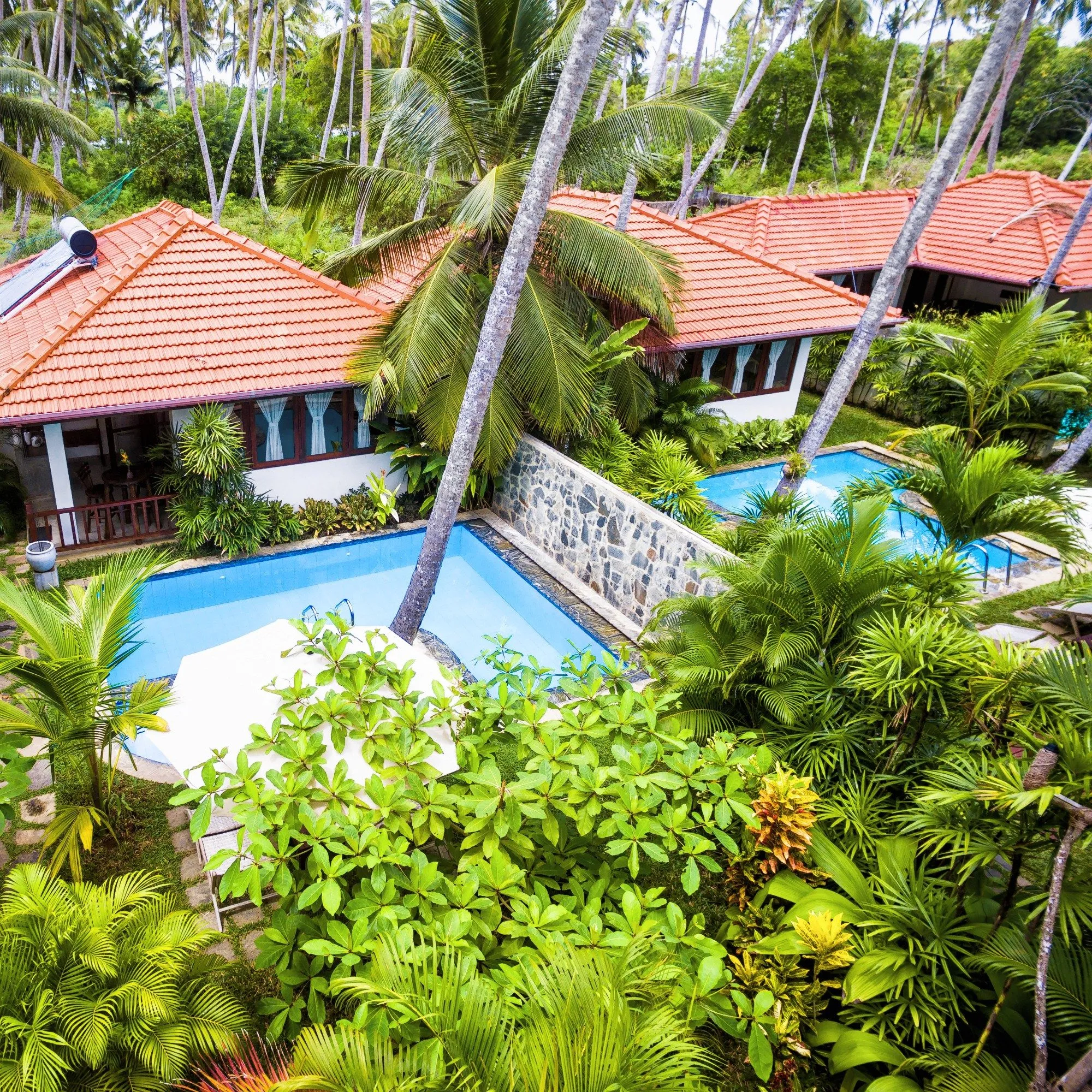 Vertragsunterzeichnung beim Kauf einer Immobilie auf Bali